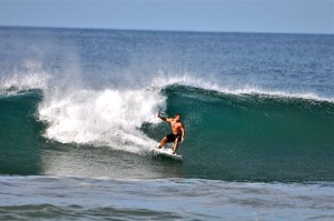 Playa Carrillo Surfing